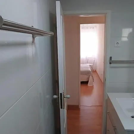 Lisboa/city/sunny Apar/metro/airport/wifi/air Cond 公寓 *